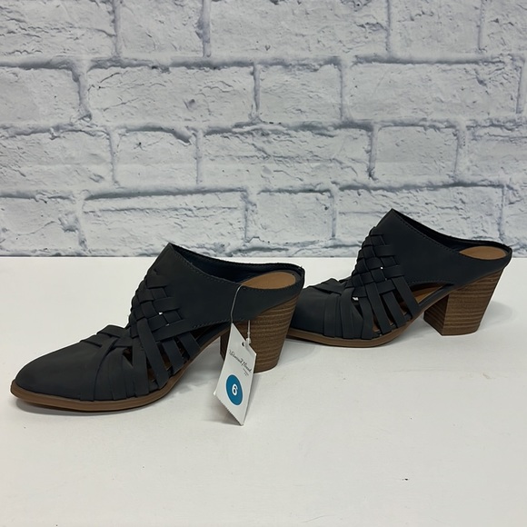 NWT-Universal Thread Dark Gray Mules - Picture 4 of 8